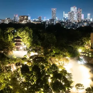 Chinzanso ***** Tokyo