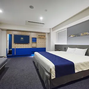 Monday Premium Ueno Okachimachi Hotel