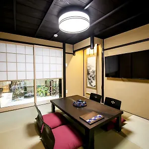 Holiday home Miro Shichjo Hanabatakecho Tei